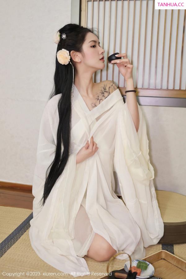   [XiuRen]高清写真图 2023.03.17 No.6430 乔一一 古装美腿第9张图片